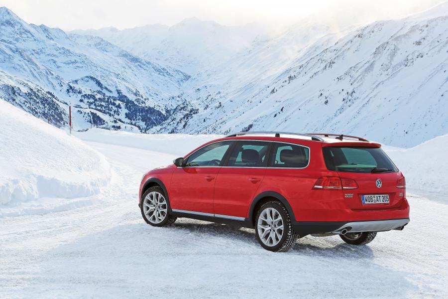  Volkswagen Passat Alltrack 2012 года  (фото 8 из 83)